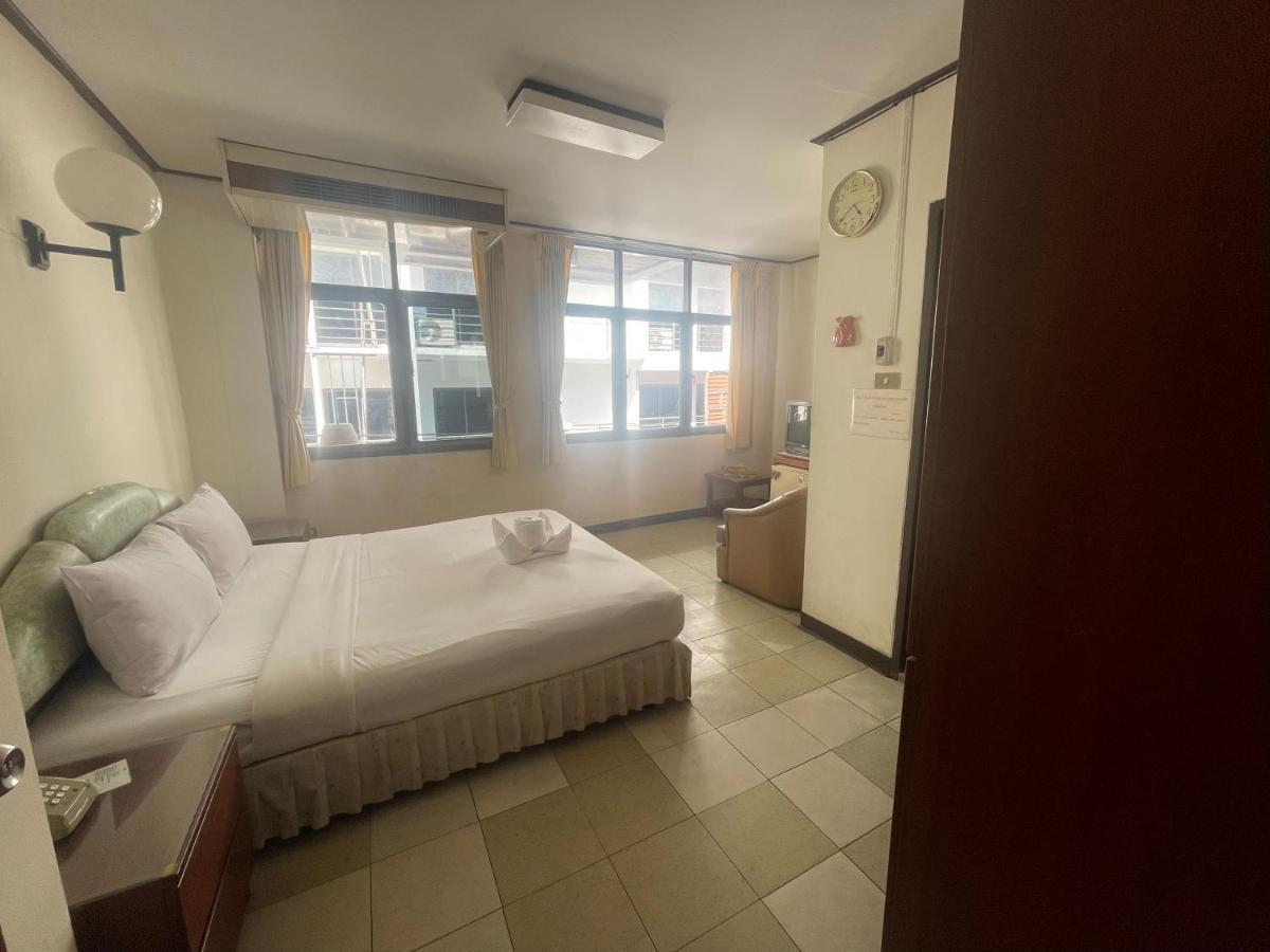 Residence Inn Pattaya Esterno foto