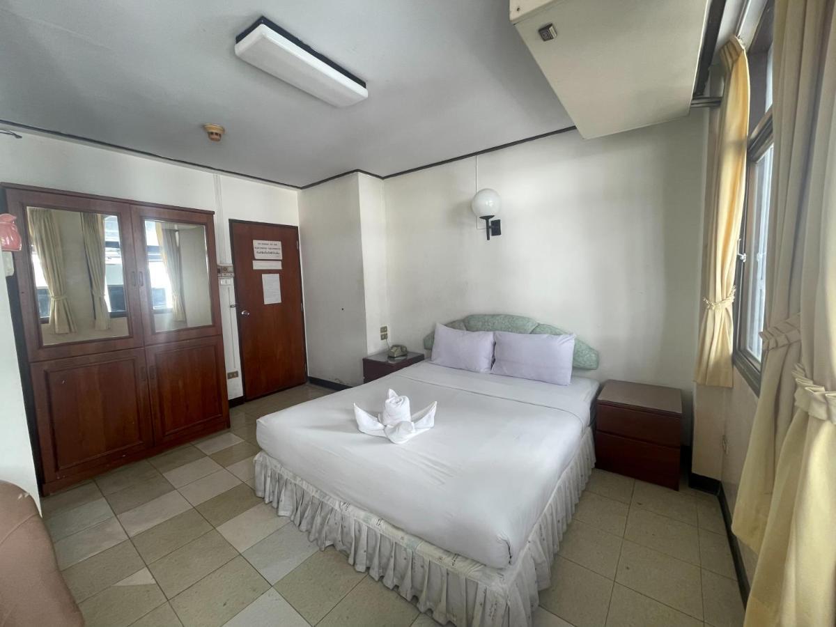 Residence Inn Pattaya Esterno foto