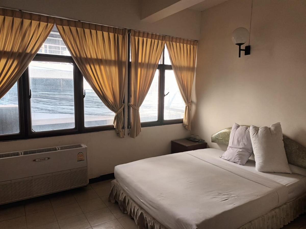 Residence Inn Pattaya Esterno foto