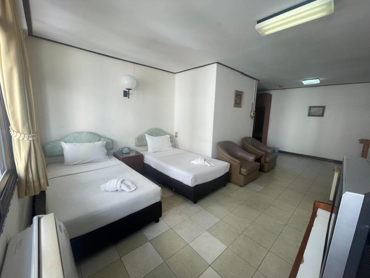 Residence Inn Pattaya Esterno foto